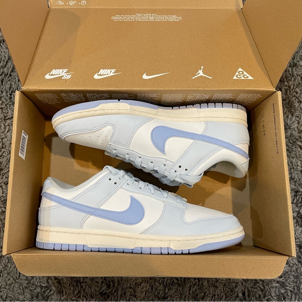 Nike Women’s Dunks